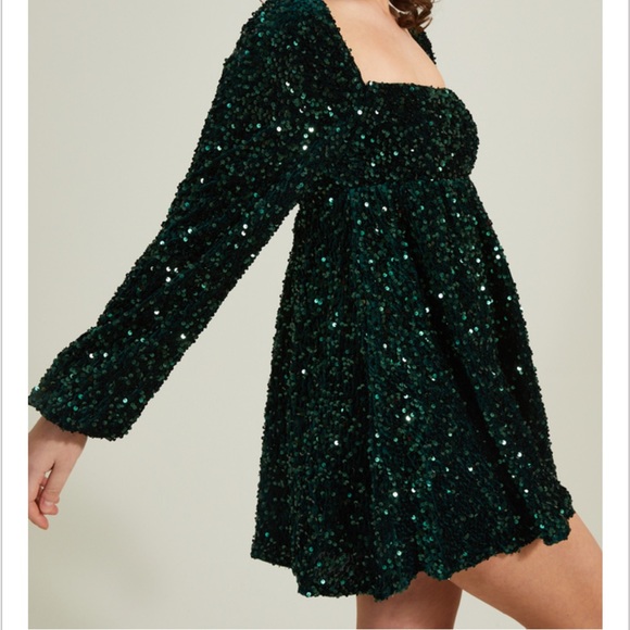 Altar’s State Gabriella Sequin Dress Hunter Green XS - Picture 2 of 7